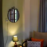 Apartman House Inside Garden *
