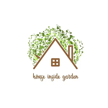 House Inside Garden Apartment *