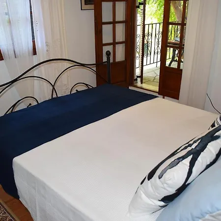 Apartment House Inside Garden Volos